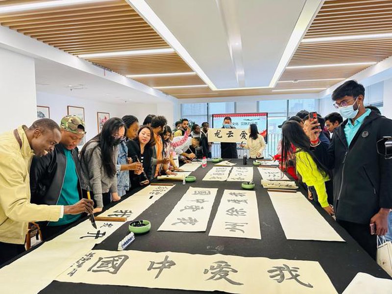 企业年会策划的魅力：一场创新与交流的盛宴